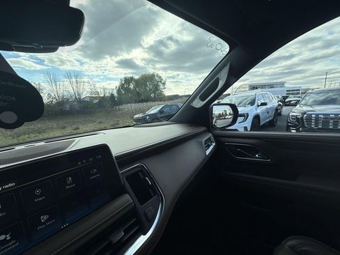 Certified 2023 Chevrolet Tahoe High Country image 11