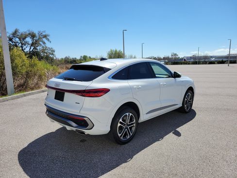 Used 2025 Audi Q5 Premium Plus w/ Premium Plus image 4