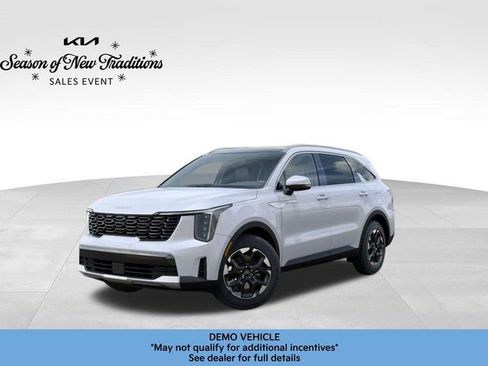 New 2025 Kia Sorento S w/ Panoramic Sunroof Package image 1