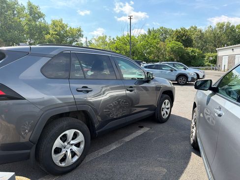 Used 2019 Toyota RAV4 LE w/ All Weather Liner Package AWD/4WD image 11