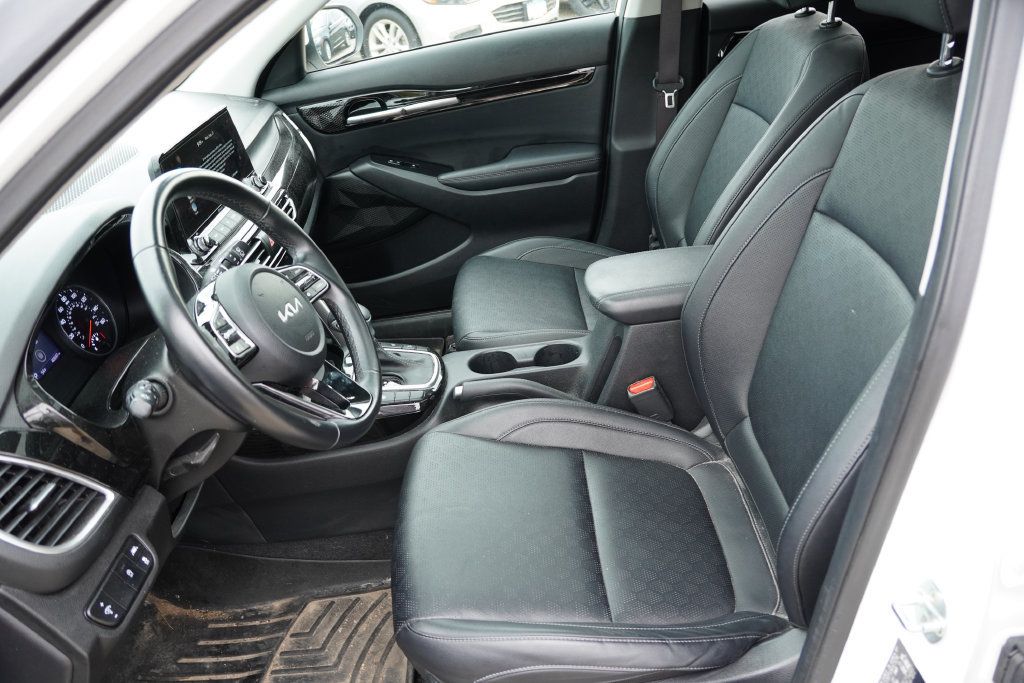 Certified 2023 Kia Seltos EX AWD/4WD image 4