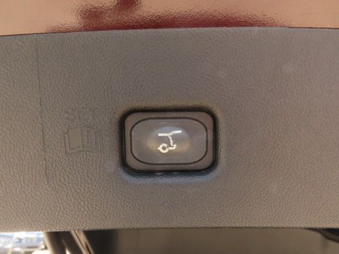 Used 2022 Lincoln Nautilus Reserve FWD image 13