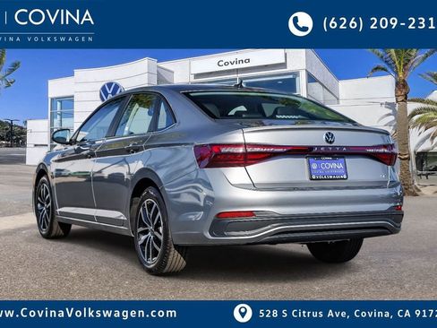 New 2026 Volkswagen Jetta SE image 5