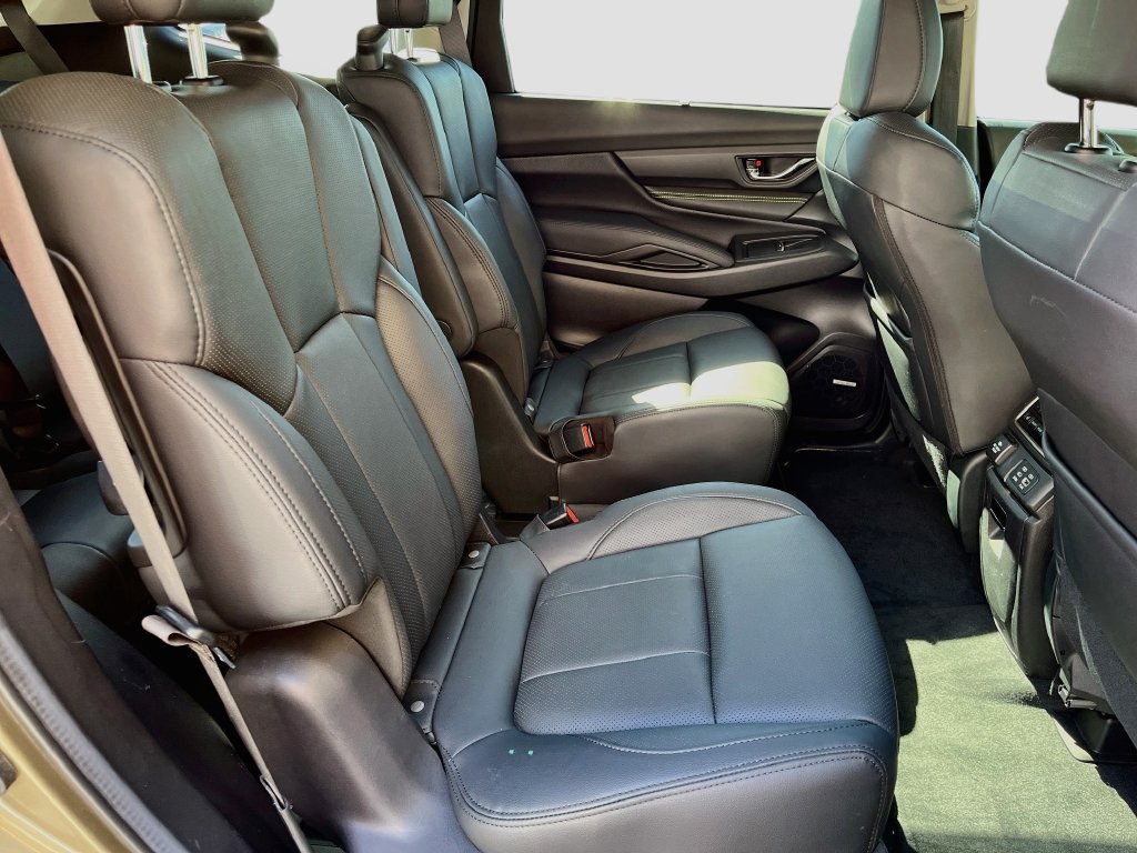 Used 2025 Subaru Ascent Bronze Edition w/ Onyx Package AWD/4WD image 30