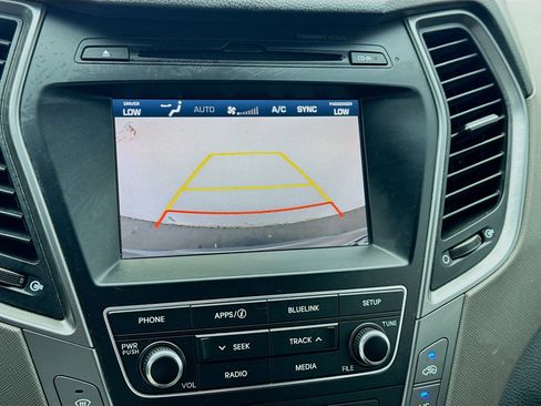 Used 2017 Hyundai Santa Fe Sport image 10