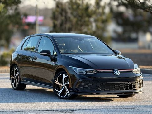 Used 2024 Volkswagen GTI SE w/ SE Leather Seats Package image 12