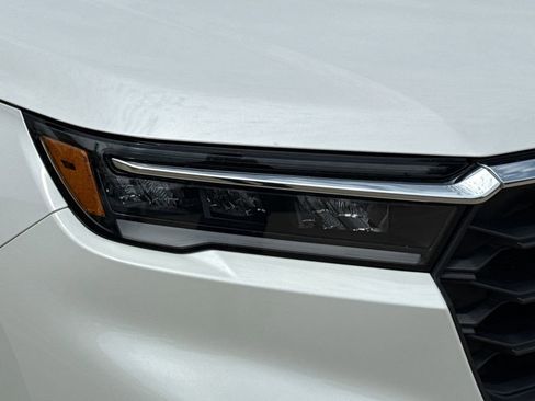 Used 2023 Honda Pilot EX-L image 4