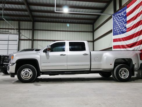 Used 2015 GMC Sierra 3500 SLT w/ Duramax Plus Package AWD/4WD image 5