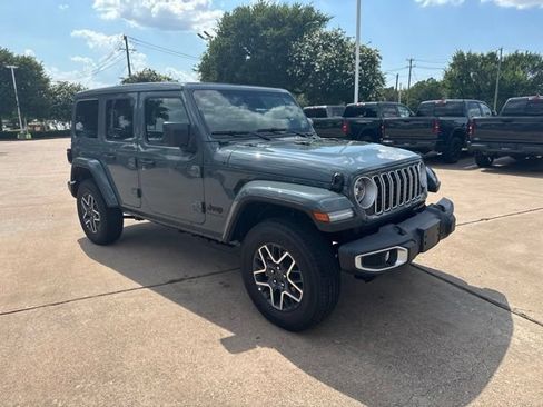 Certified 2026 Jeep Wrangler Unlimited Sahara AWD/4WD image 4