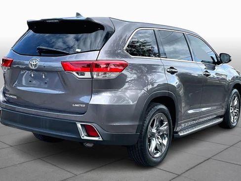 Used 2019 Toyota Highlander Limited Platinum image 12