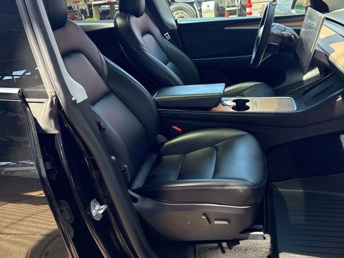 Used 2023 Tesla Model Y Long Range AWD/4WD image 6