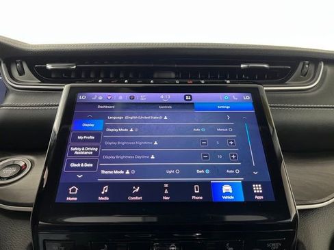 Used 2023 Jeep Grand Cherokee Limited image 30