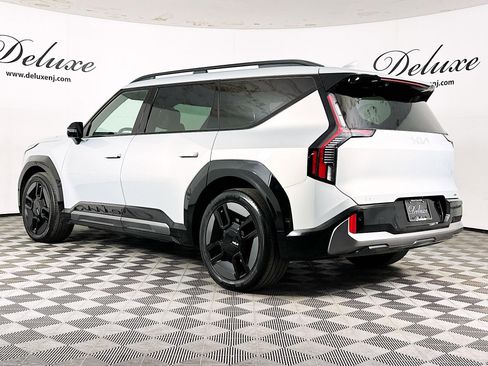 Used 2024 Kia EV9 GT-Line AWD/4WD image 4