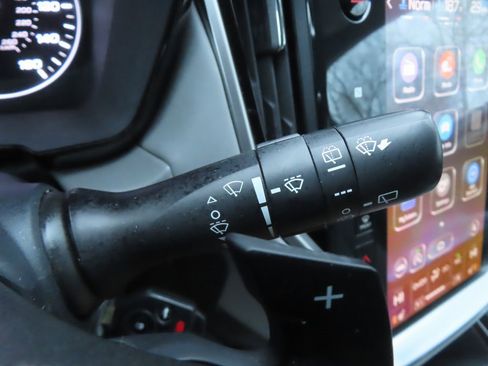 Used 2020 Subaru Outback Premium image 20