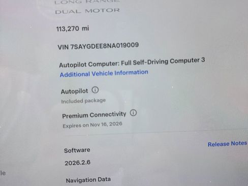 Used 2022 Tesla Model Y Long Range image 38