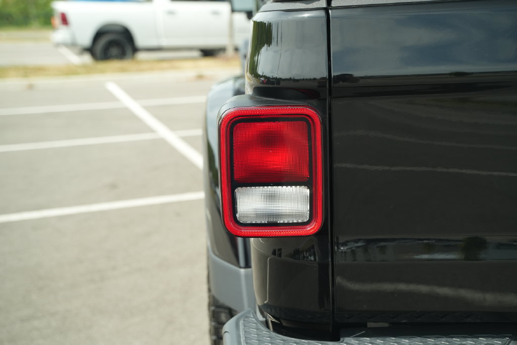 Used 2021 Jeep Gladiator Mojave w/ Trailer Tow Package AWD/4WD image 44