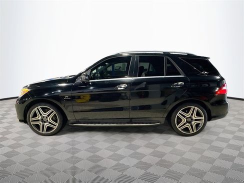 Used 2012 Mercedes-Benz ML 63 AMG 4MATIC image 9