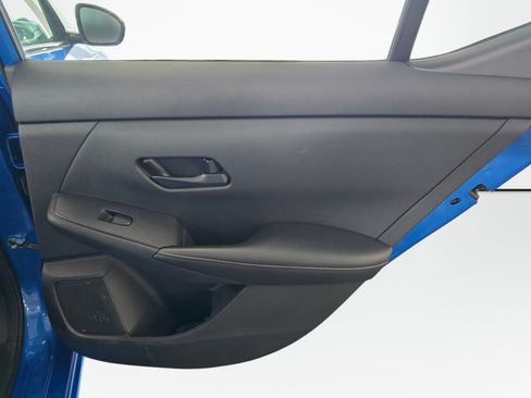 Used 2024 Nissan Sentra SV FWD image 38