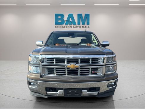 Used 2015 Chevrolet Silverado 1500 LTZ Z71 w/ LTZ Plus Package image 2