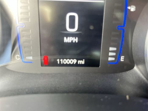 Used 2020 Chrysler Pacifica Touring-L image 12