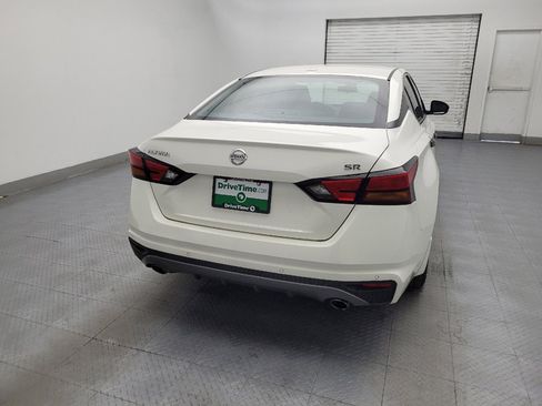 Used 2020 Nissan Altima 2.5 SR w/ Premium Package FWD image 7