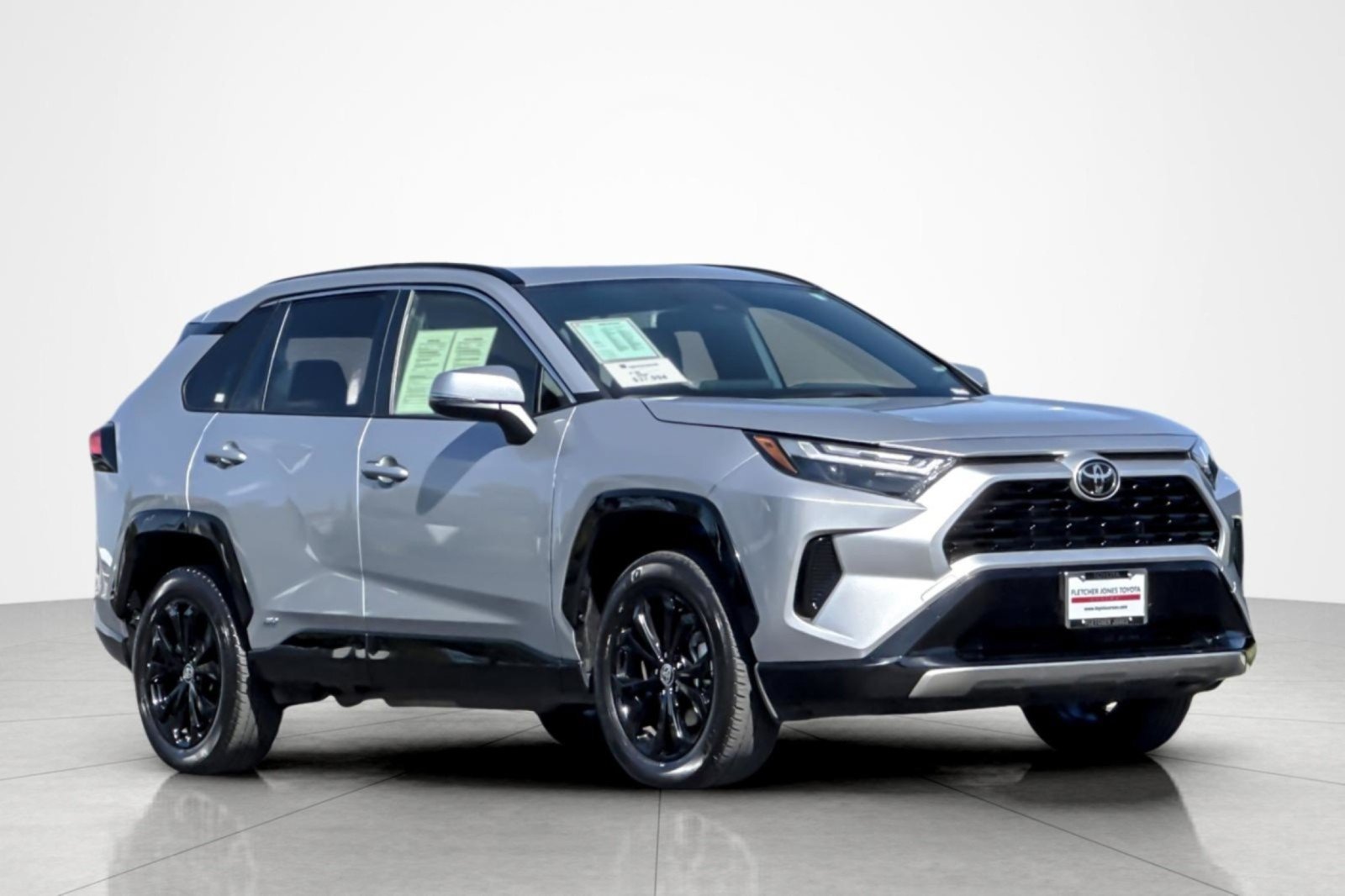 Certified 2025 Toyota RAV4 SE w/ Convenience Package AWD/4WD image 7