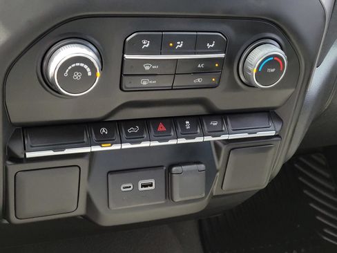Used 2022 Chevrolet Silverado 1500 Custom w/ LPO, Dark Essentials Package RWD image 25