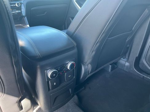 Used 2023 Ford Explorer Limited image 25