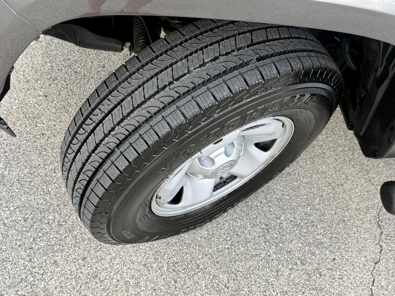 Used 2018 Toyota Tacoma SR w/ SR Convenience Package RWD image 17