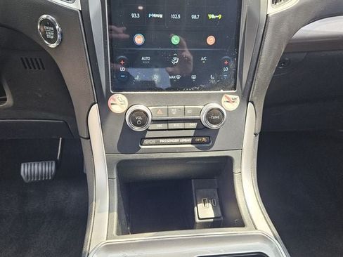 Used 2024 Ford Edge SEL AWD/4WD image 20