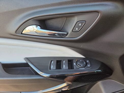 Certified 2026 Chevrolet Trax LT w/ Driver Confidence Package FWD image 22