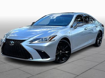 Used 2022 Lexus ES 350 F Sport w/ Accessory Package 2