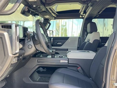 New 2026 GMC Hummer EV 4x4 Crew Cab image 23