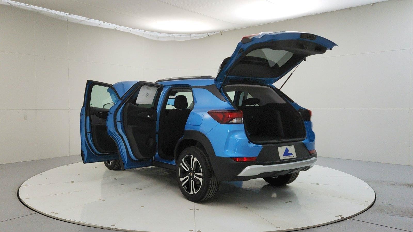 Used 2025 Chevrolet TrailBlazer LT FWD image 11