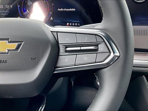 New 2026 Chevrolet Suburban Premier image 20