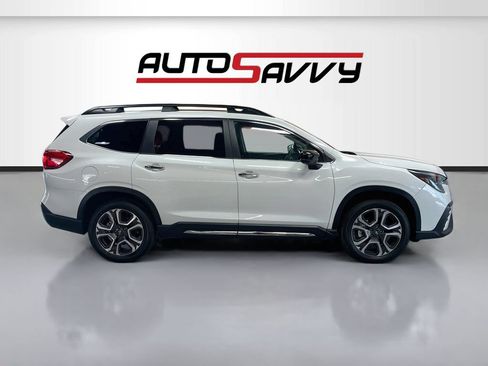 Used 2025 Subaru Ascent Touring AWD/4WD image 8