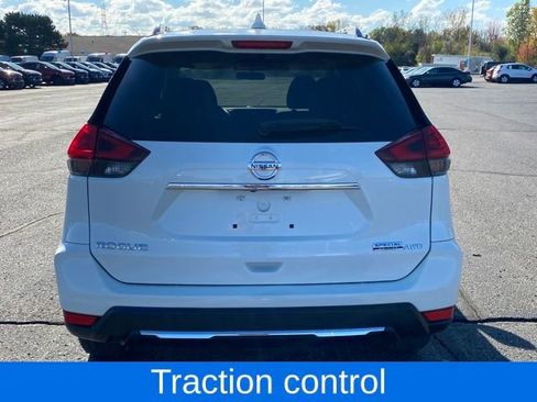 Used 2020 Nissan Rogue SV image 4