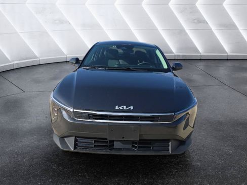 Used 2025 Kia K4 FWD image 2