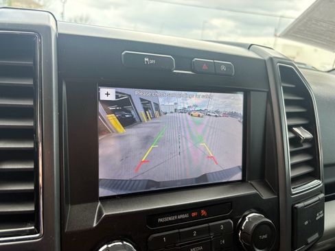 Used 2019 Ford F150 XLT w/ Equipment Group 302A Luxury RWD image 17