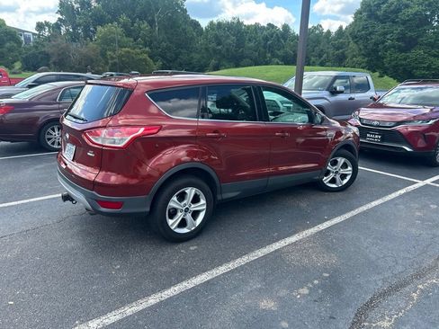 Used 2015 Ford Escape SE AWD/4WD image 3