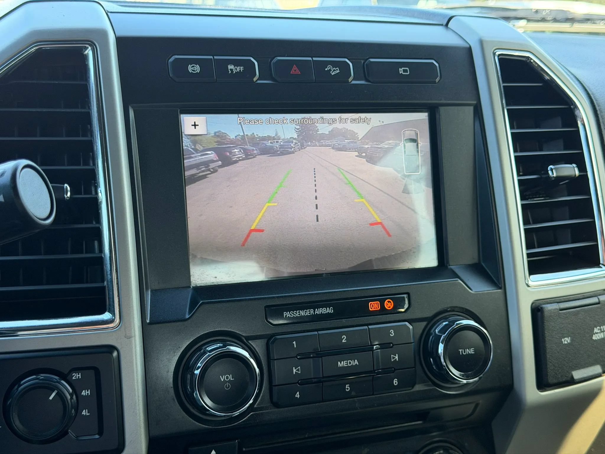 Used 2018 Ford F250 Lariat w/ Chrome Package AWD/4WD image 40