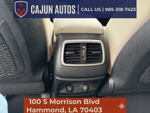 Used 2020 Kia Sorento LX FWD image 13
