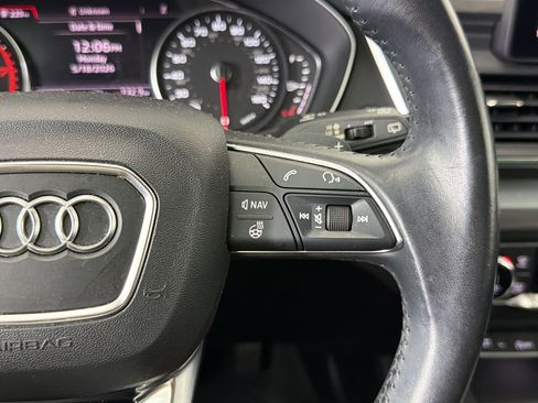Used 2020 Audi Q5 2.0T Premium w/ Titanium Sport Package AWD/4WD image 28