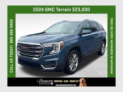 Used 2024 GMC Terrain SLT