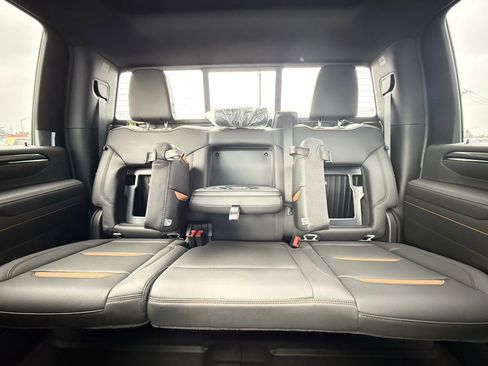 New 2026 GMC Sierra 2500 AT4 w/ AT4 Premium Plus Package image 32