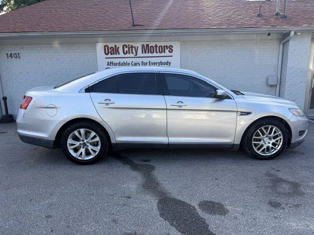 Used 2011 Ford Taurus SEL w/ 201A Rapid Spec Order Code FWD image 4