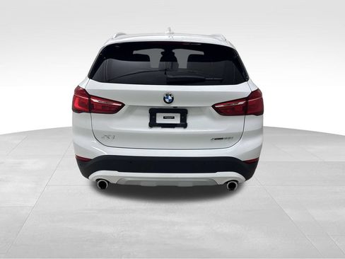 Used 2020 BMW X1 xDrive28i w/ Convenience Package AWD/4WD image 9