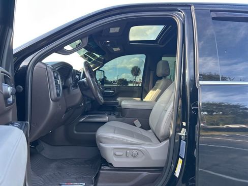 Used 2022 Chevrolet Silverado 2500 LTZ image 4