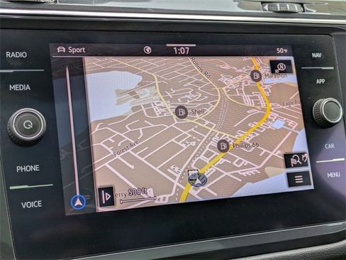 Used 2021 Volkswagen Tiguan SEL image 19