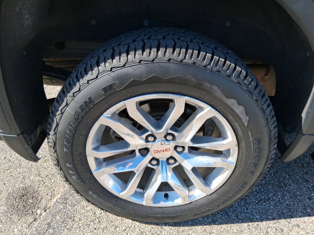 Used 2019 GMC Sierra 1500 SLT AWD/4WD image 17
